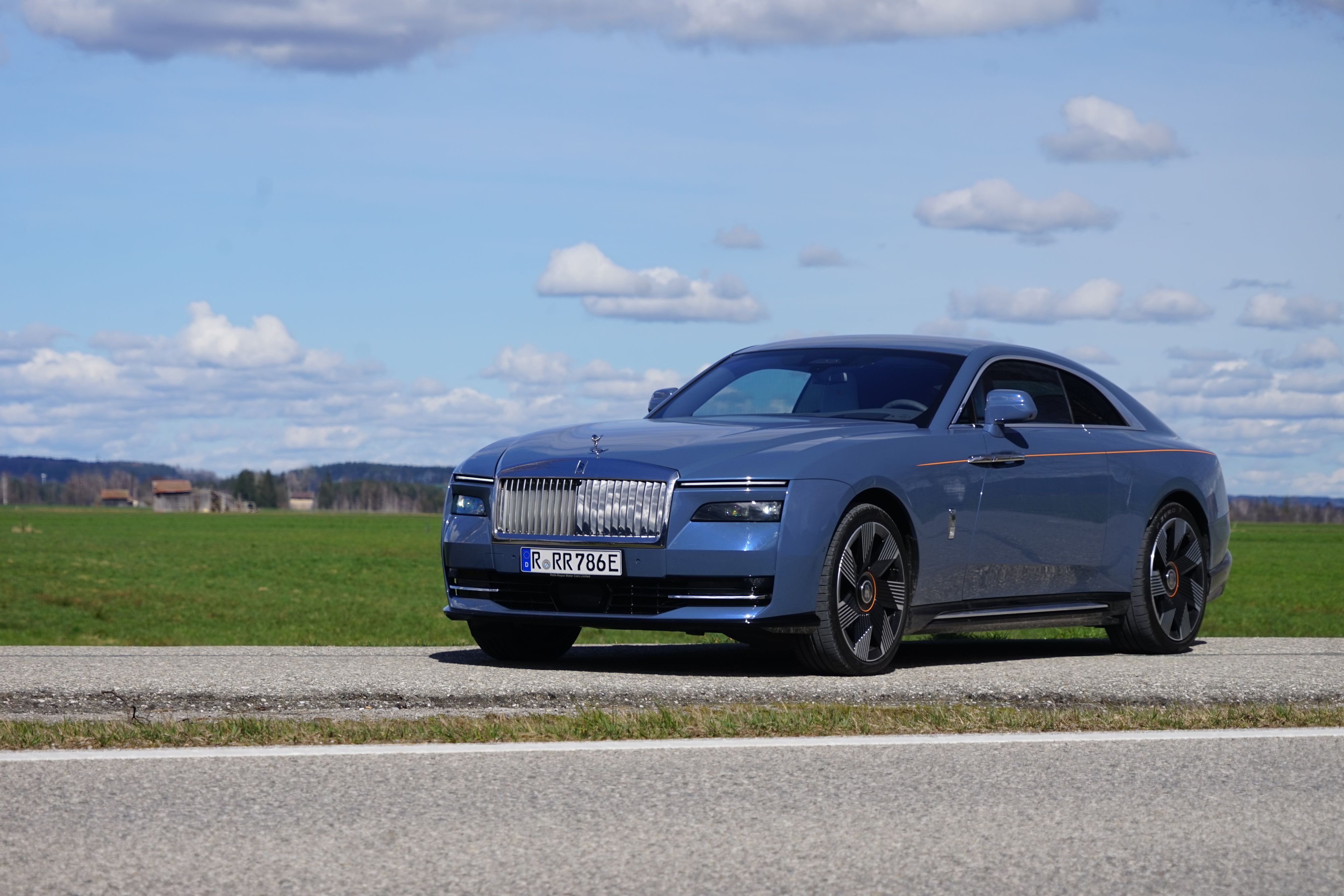 Elektrischer Rolls Royce Spectre Luxus trifft auf Nachhaltigkeit ...