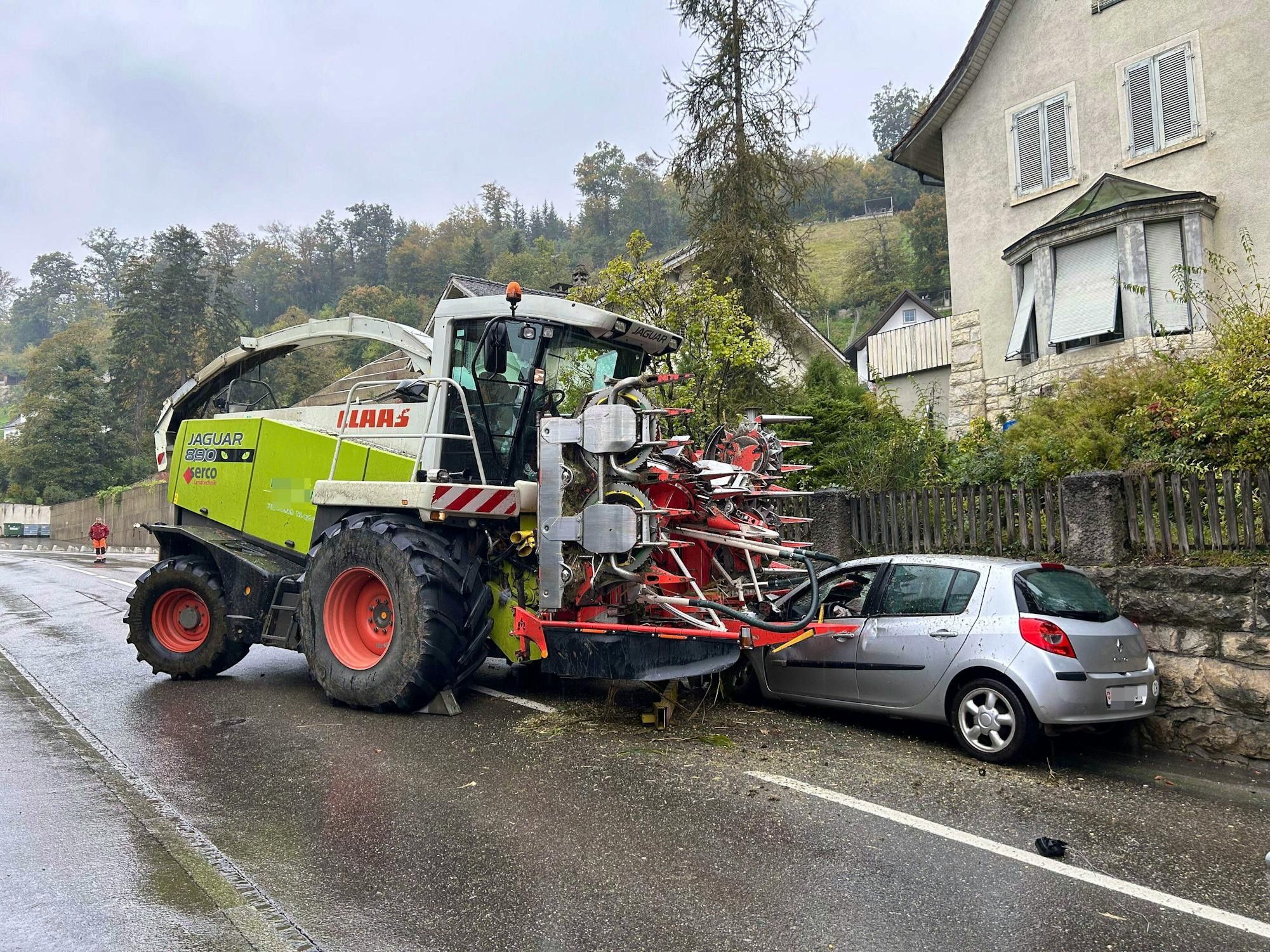 A deux doigts de finir haché menu par une machine agricole