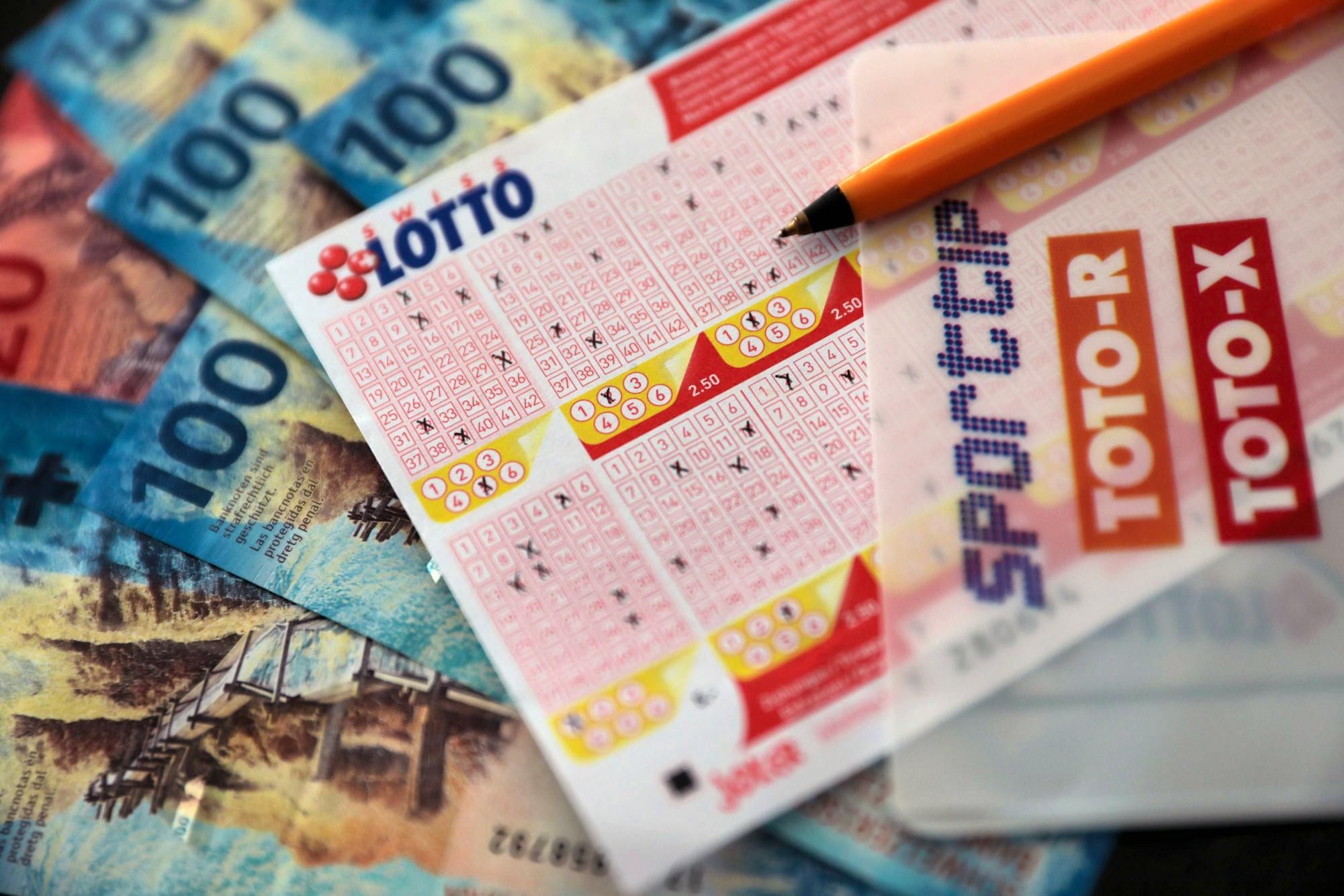 Il a gagné 48 millions au loto, mais vit presque comme avant