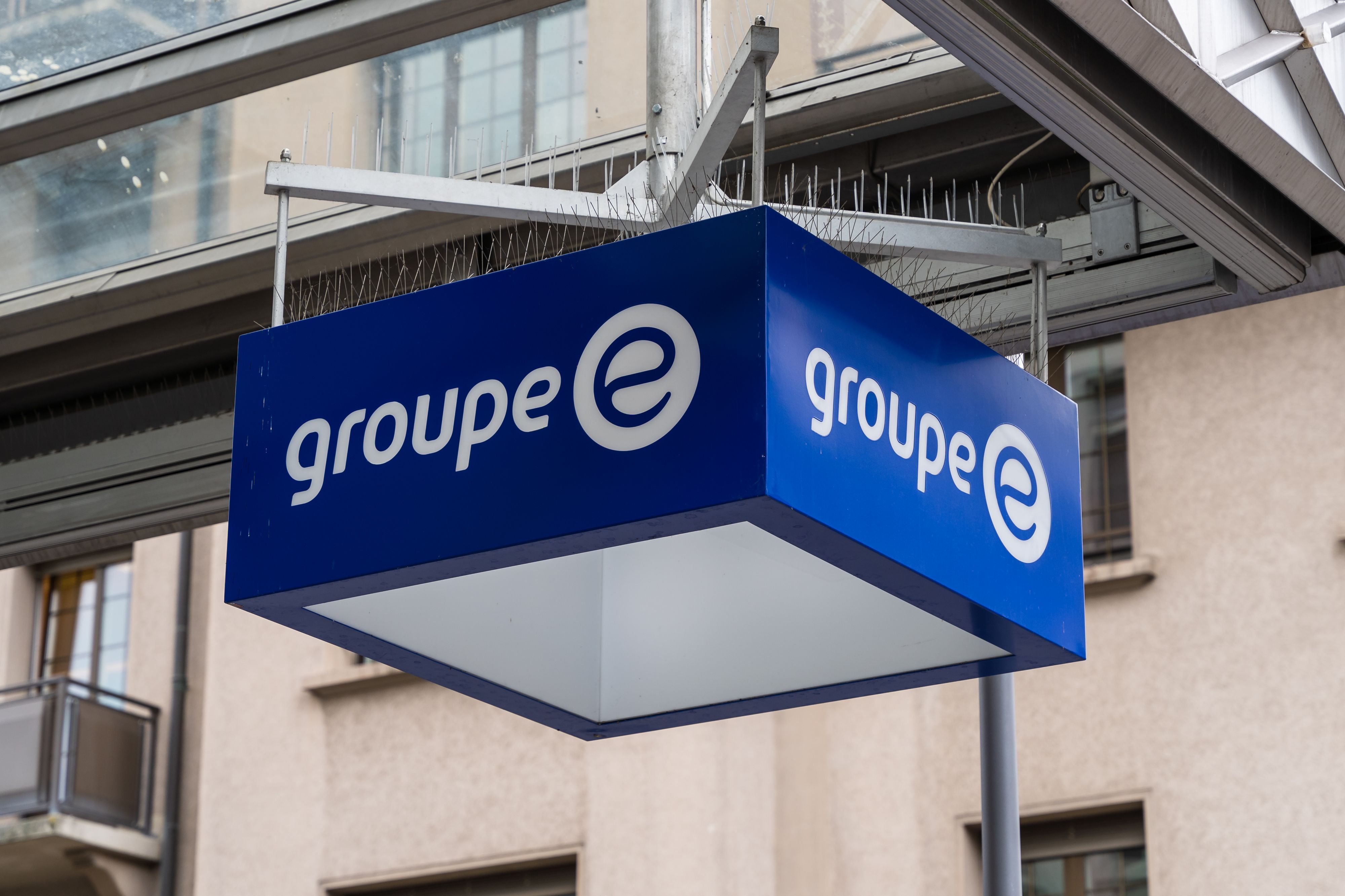 Groupe E ferme deux sites, 69 emplois supprimés